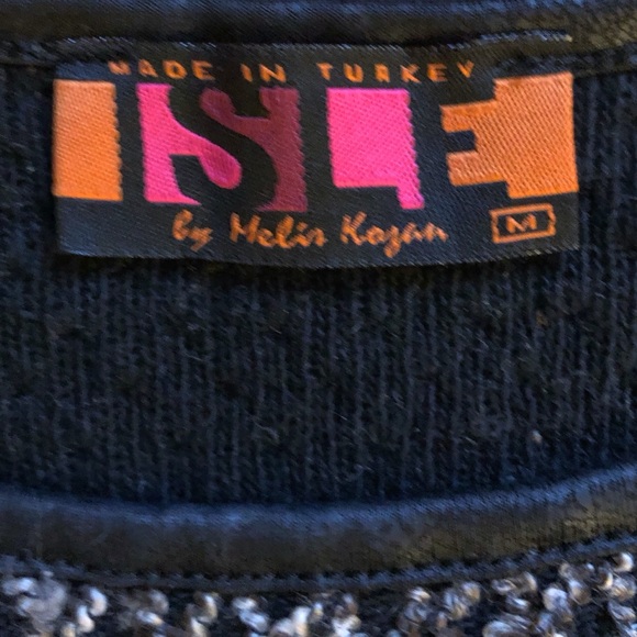 Isle by Melis Kozan Textured Dressy Top - Picture 4 of 5